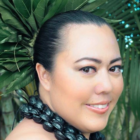 Meet your Posher, Kamaile - Picture 2 of 2